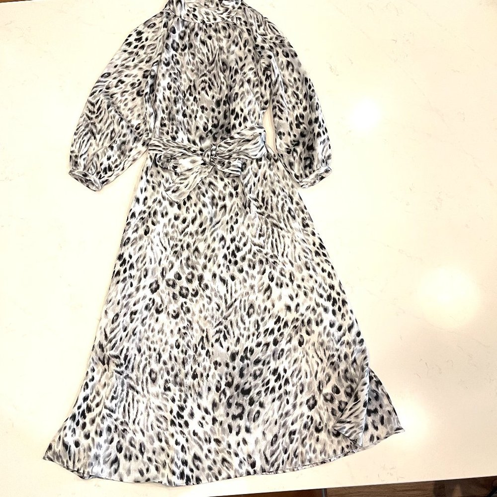 Ann Taylor : Mock Turtleneck Snow Leopard Print Shift Midi Dress : Petite XS